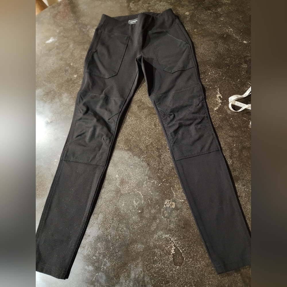 Women's Carhartt Black Cargo Legging in XS. NWOT.